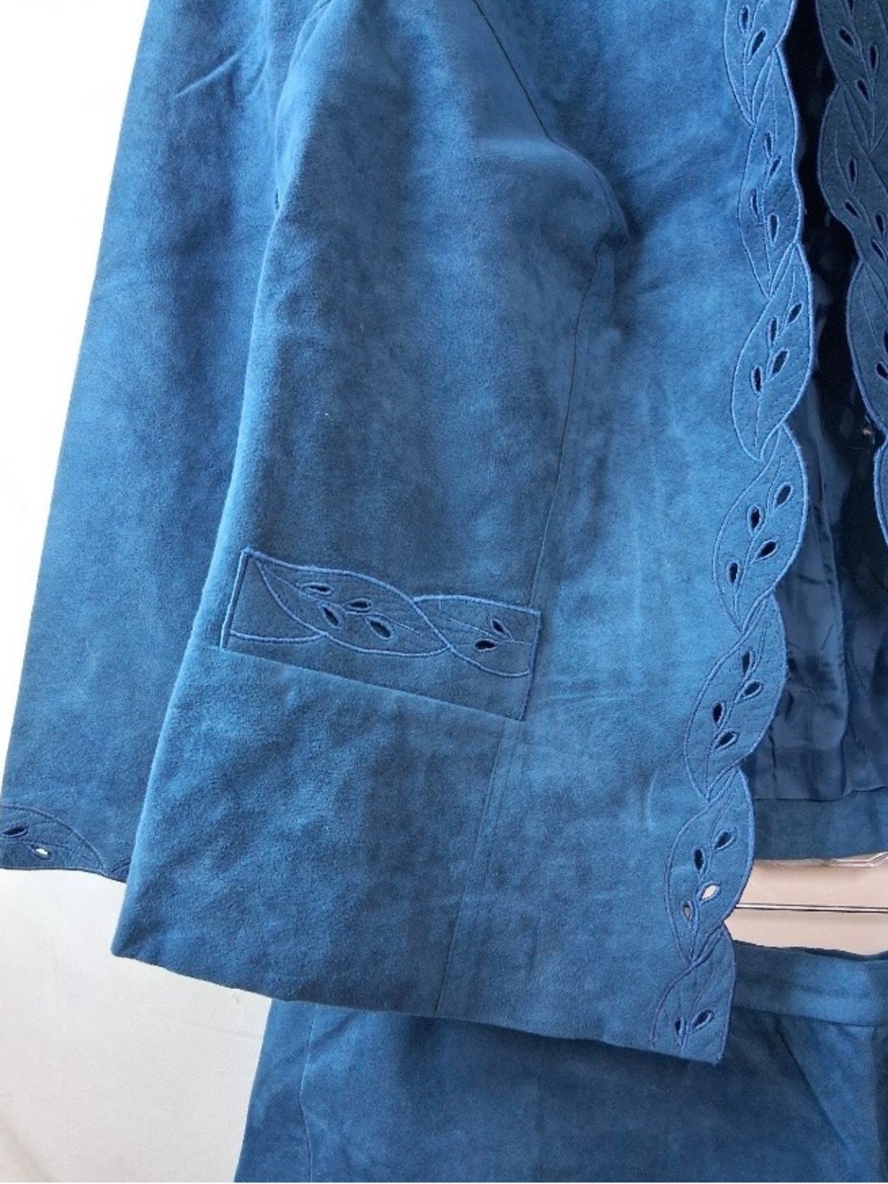 Vintage Welfit Fashions Blue Suede Two-Piece Suit Skirt Jacket Set Women's Teal